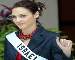 An important fact that the fans must know that the actress is a winner of the beauty pageant 'Miss Israel' 2004. She also represented her native count